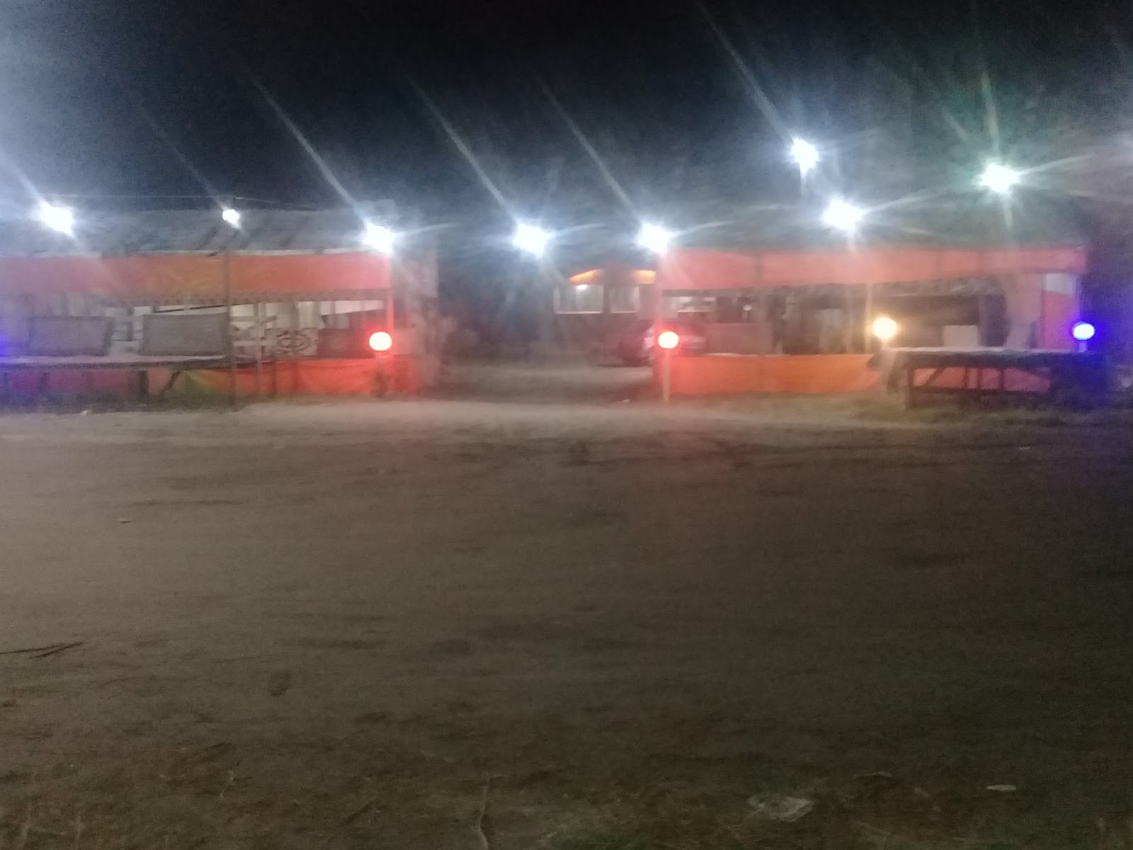 کافه شب نشین، تصویر ۵