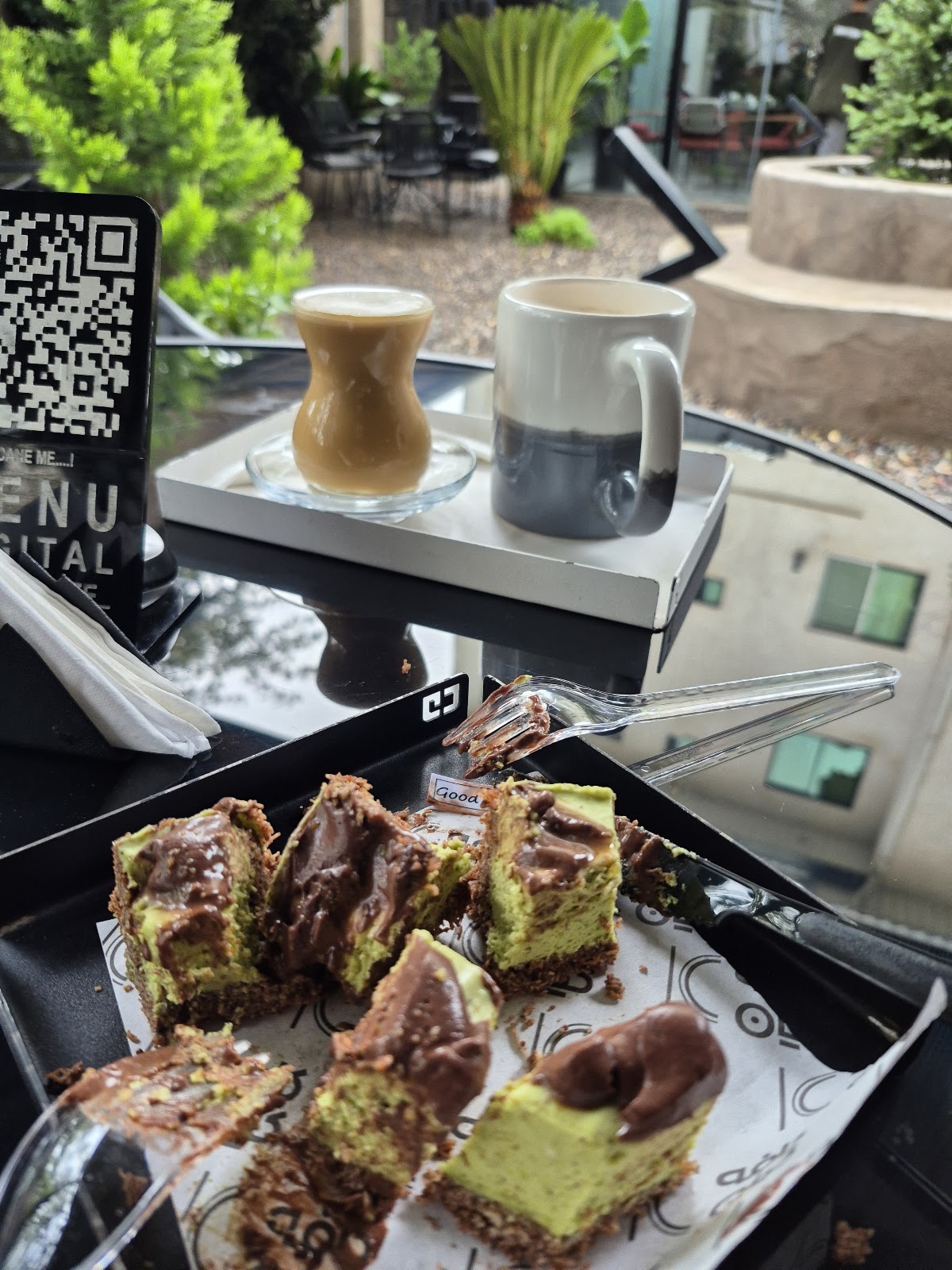 کافه کیان، تصویر ۸