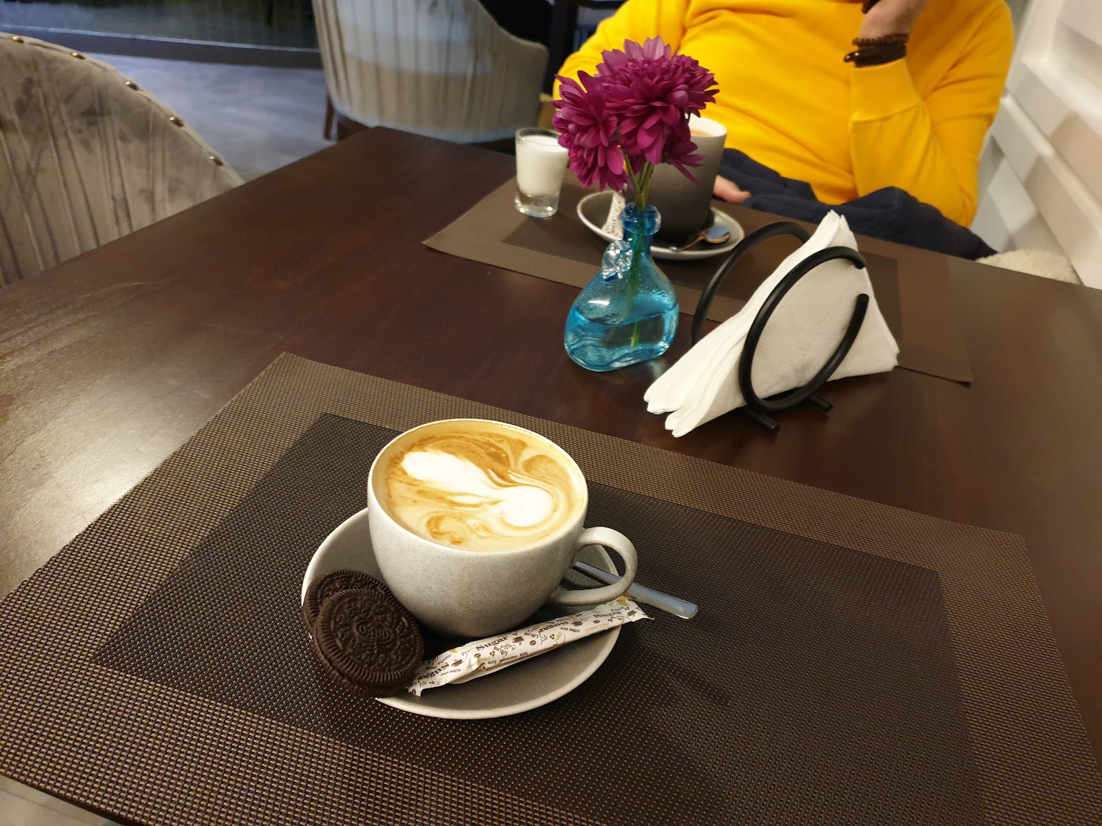 B-lounge، تصویر ۳