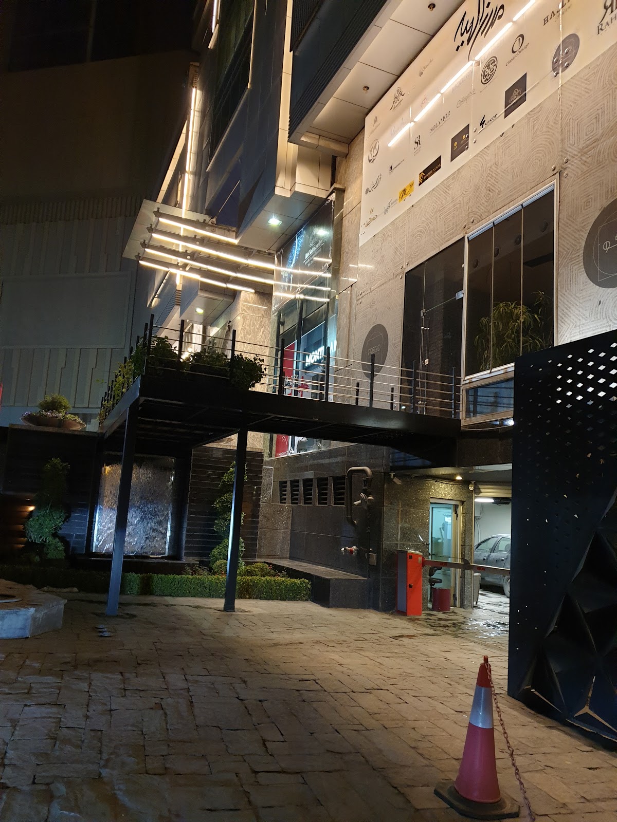 B-lounge، تصویر ۶
