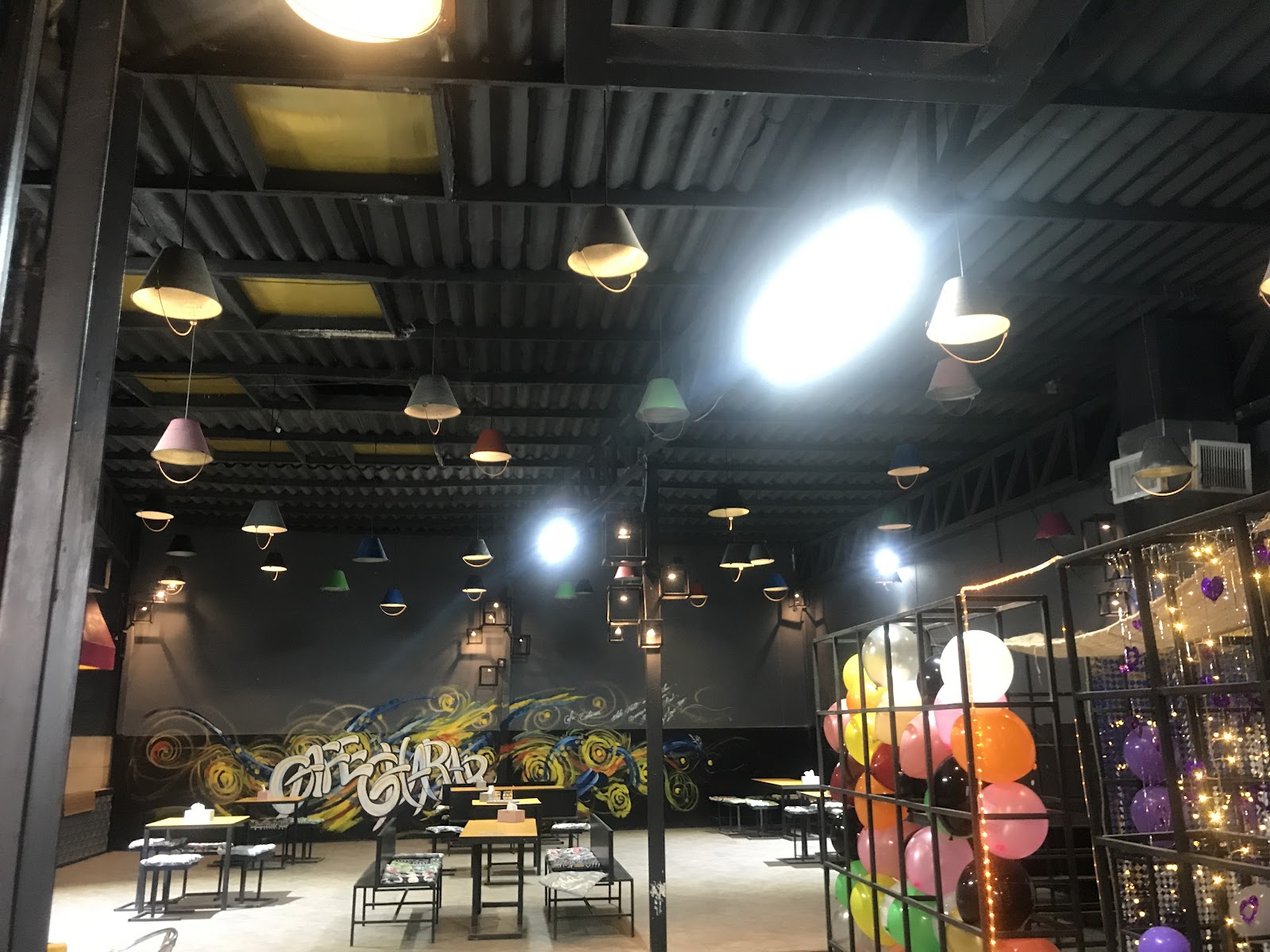 کافه دیالوگ، تصویر ۶