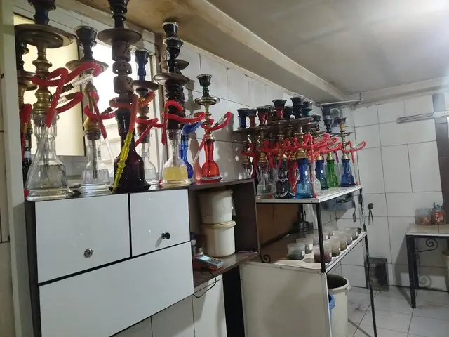 کافه فانوس